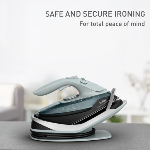 Tefal Freemove Power Cordless Steam Iron FV6672 – Powerful 2600W, Lightweight, Smart Auto-Off, Anti-Drip, Anti-Scale