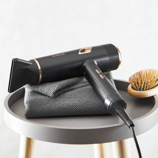 (NEW) Tefal Maestria Hair Dryer – 2000W Powerful, Lightweight, Ions Infused, Salon Grade, 3 Accessories Included HV9920
